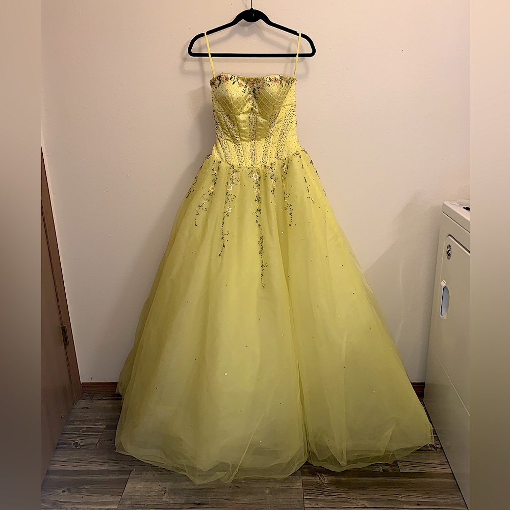Yellow floral beaded prom dress size 4